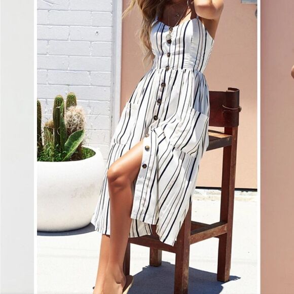 Dresses & Skirts - Soraro Striped Sunny Dress